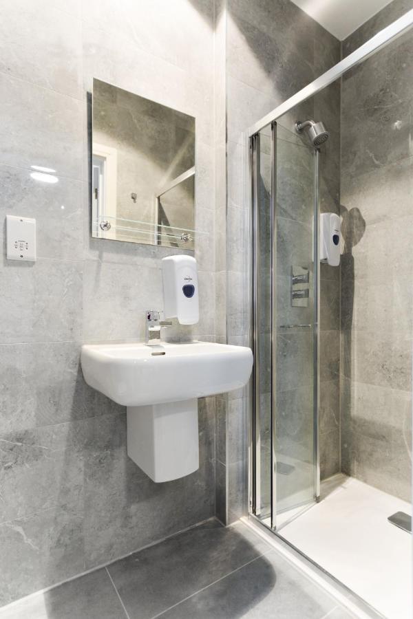 Green View Hotel Near 다트퍼드 외부 사진