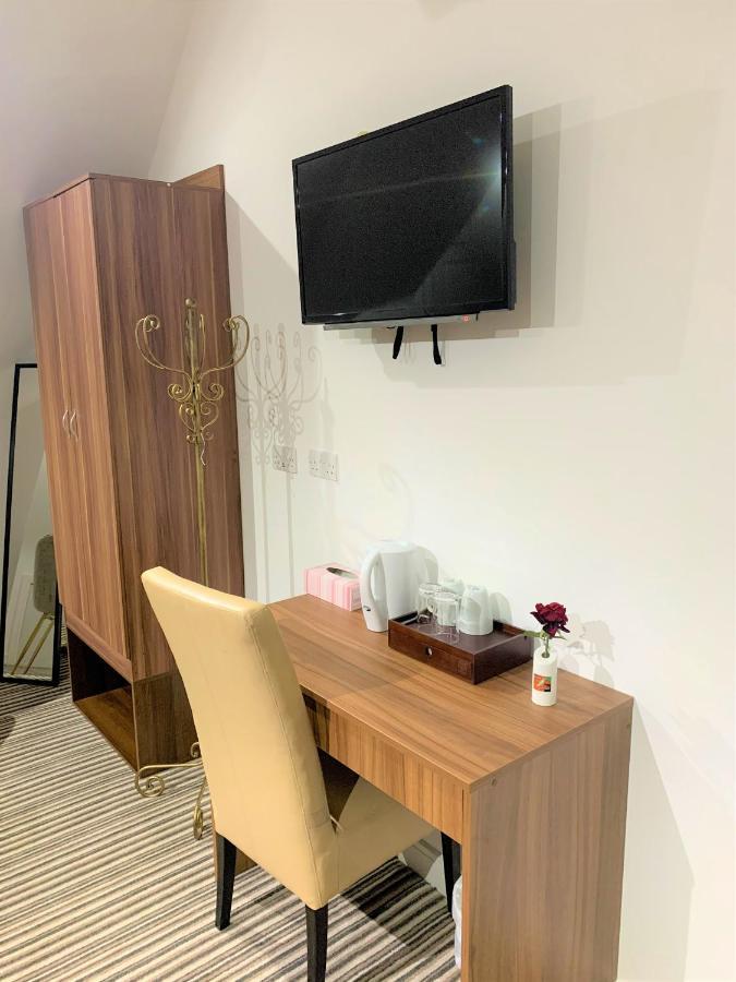 Green View Hotel Near 다트퍼드 외부 사진